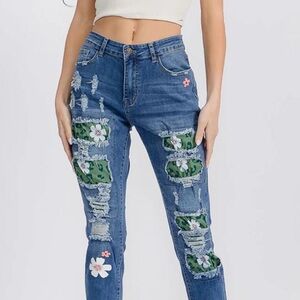 Floral Embellished Straight Leg Jeans